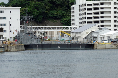 古い軍隊物 海軍 横須賀海軍工廠造兵部 卓上燈一型 安全電機工業株式